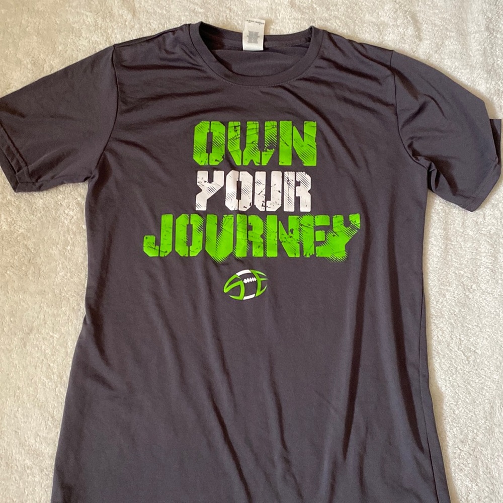 Men’s football sport t shirt size small